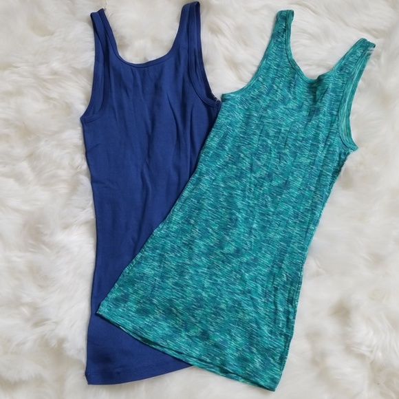 NEW!! Bundle of 2 Mossimo tank tops - Picture 3 of 3